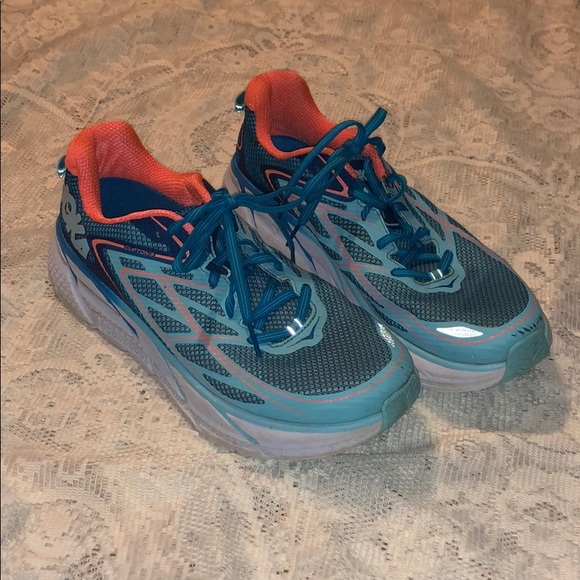 hoka one one clifton 3